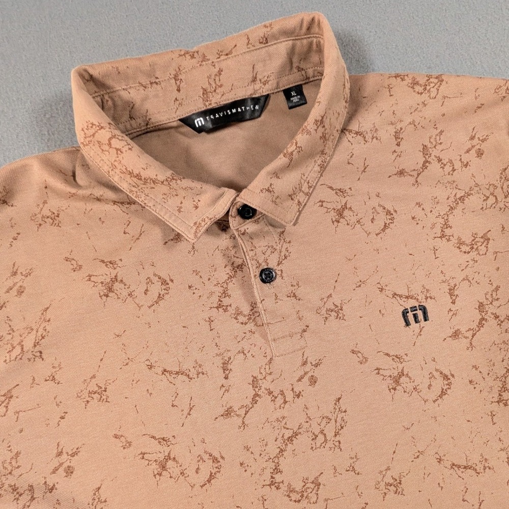 Travis Mathew Golf Polo Shirt Mens Size XL Brown Marble Print Short Sleeve